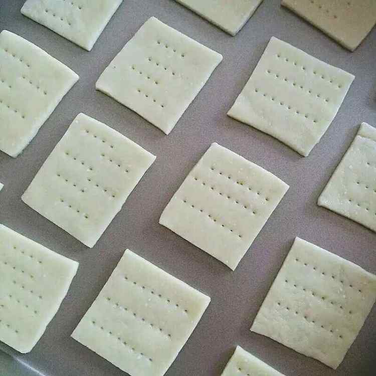 咸味土豆饼干步骤7