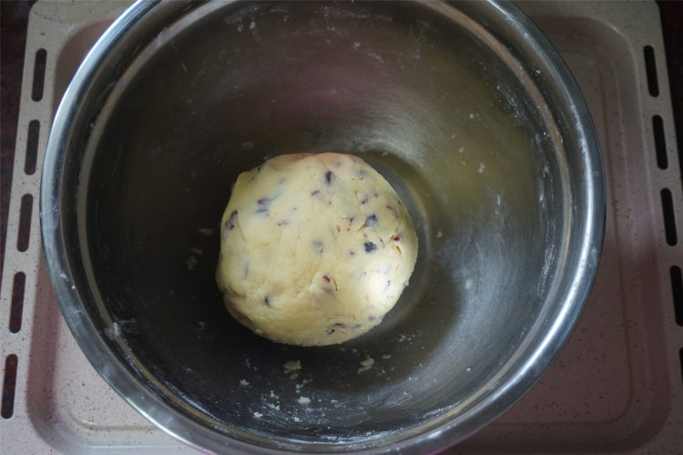 蔓越莓玻璃糖饼干步骤4