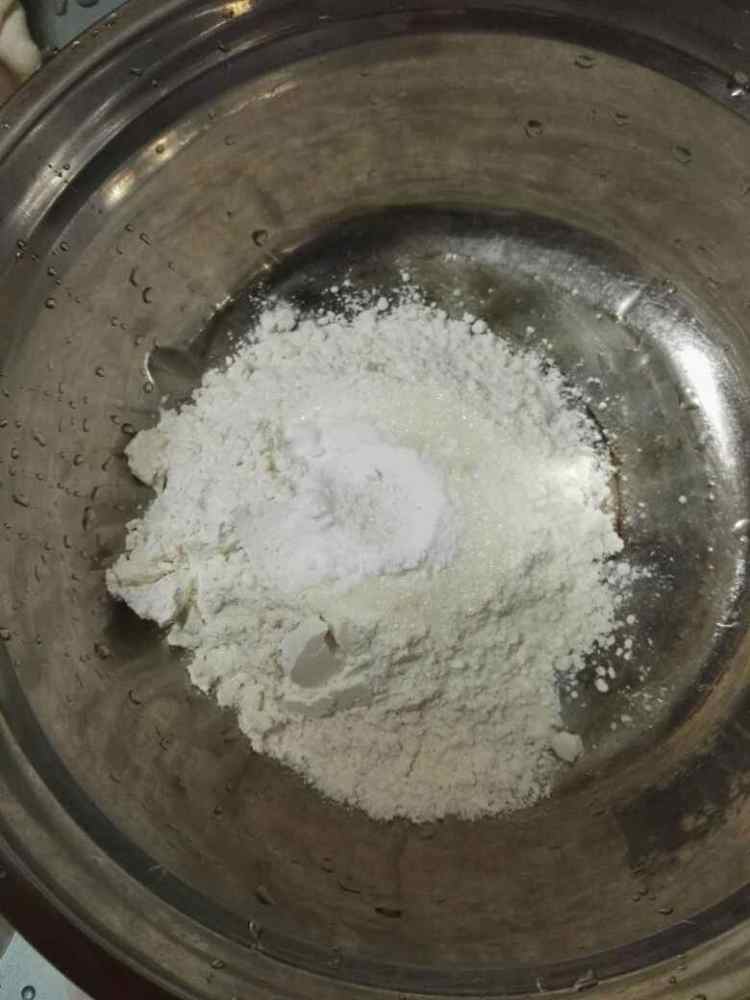 咖喱苏打饼干步骤1