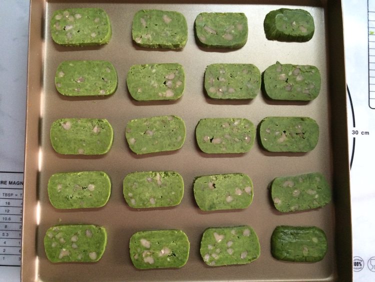 抹茶核桃饼干步骤8