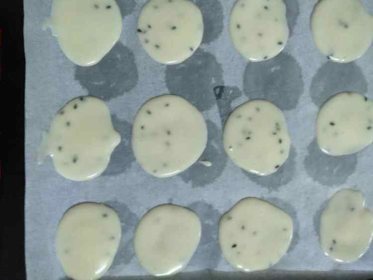 黑芝麻蛋白脆饼步骤6