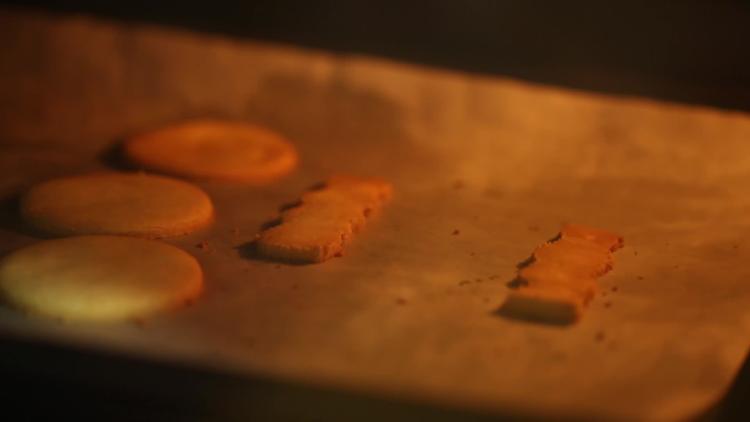 煎蛋培根饼干步骤9