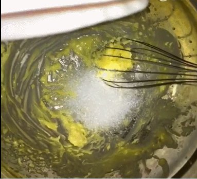 蛋黄芝麻小饼步骤3