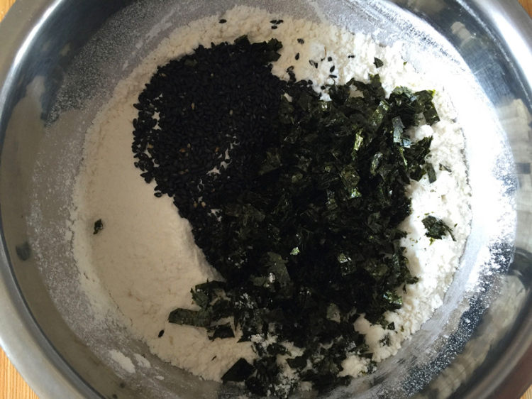 海苔黑芝麻阿拉棒步骤8