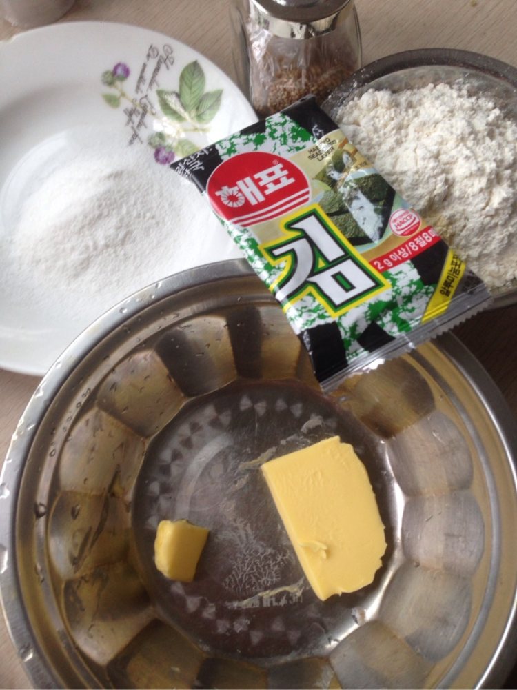 海苔芝麻阿拉棒步骤1