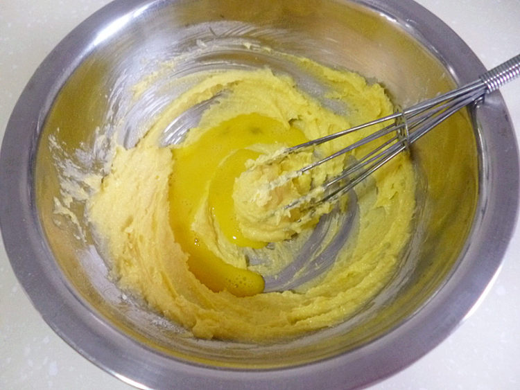 杏仁盾牌饼干步骤7