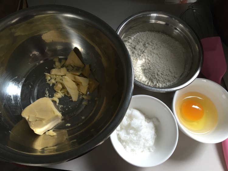 黄油米奇饼干步骤1