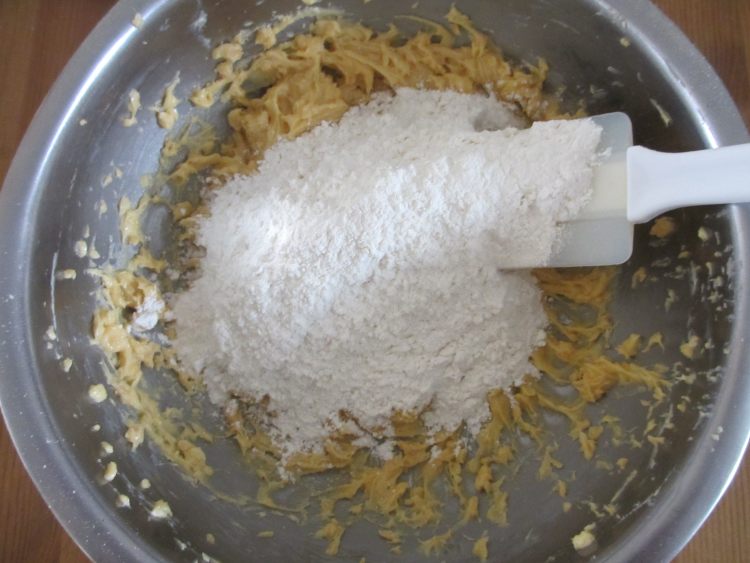 花生巧克力夹心饼干步骤10