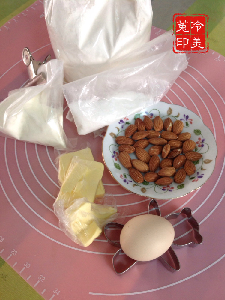 小熊杏仁饼干步骤1