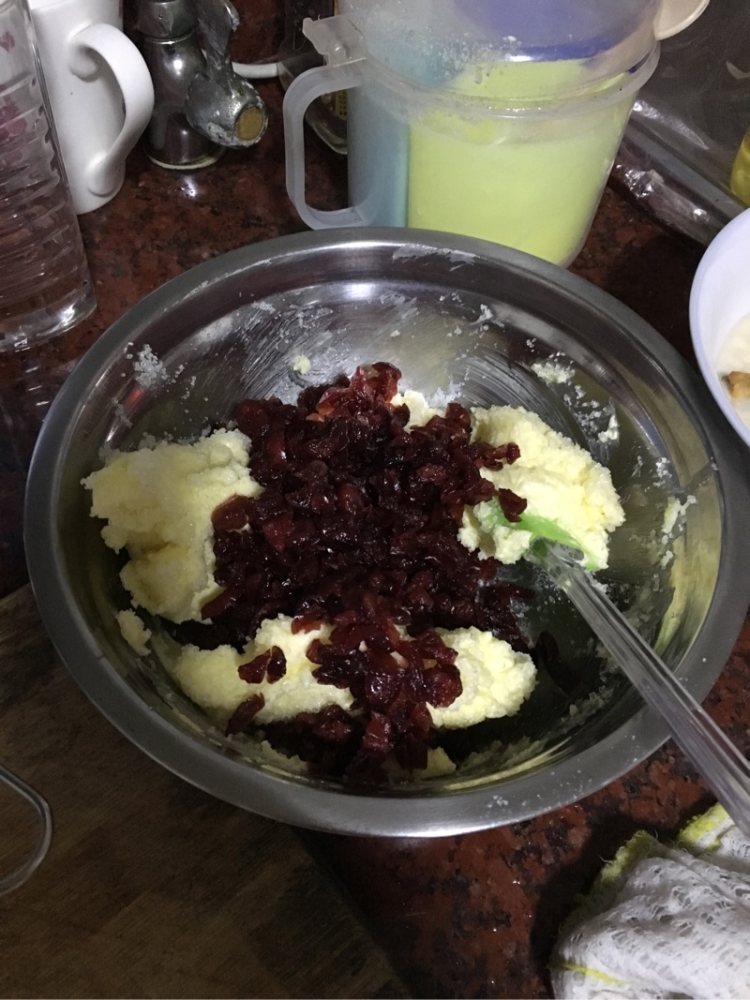 初级蔓越莓饼干步骤4