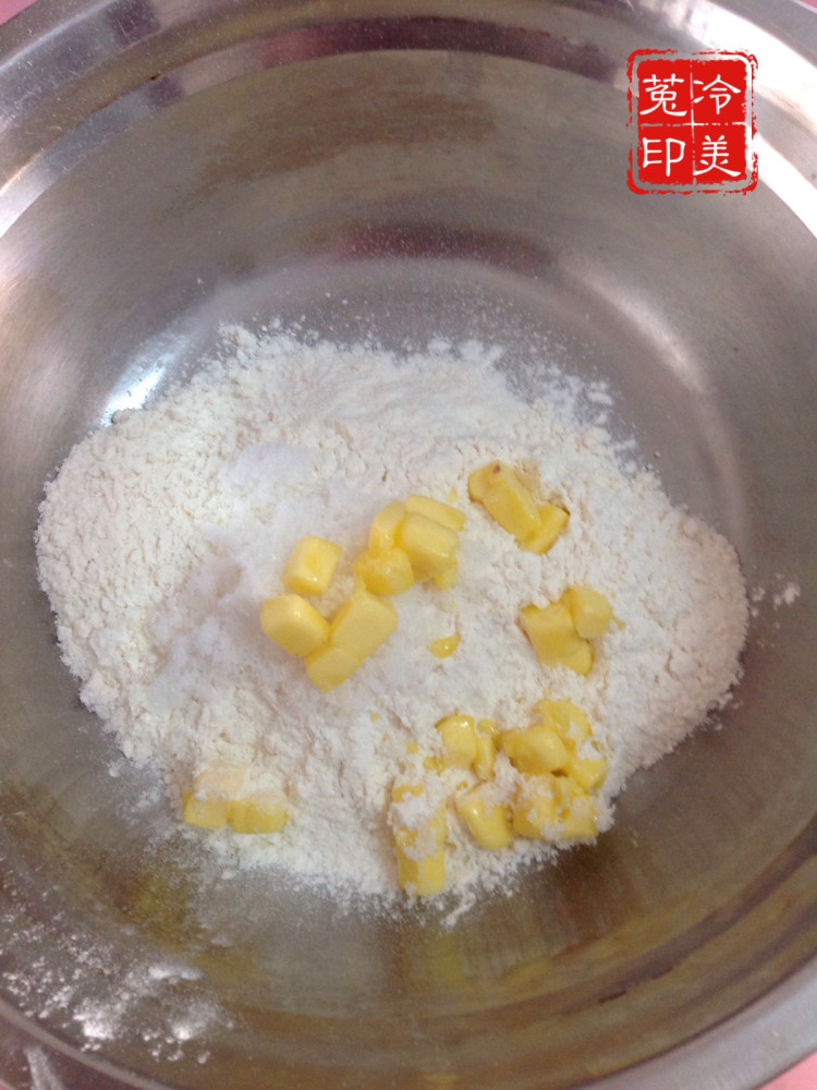 蔓越莓梅花饼步骤4