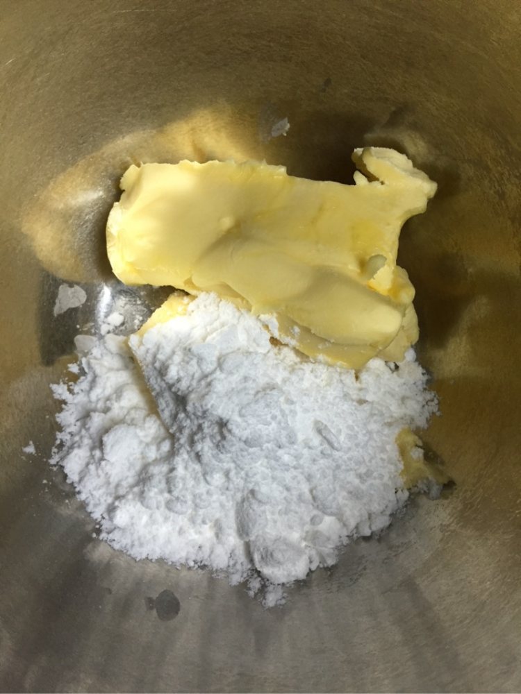 南乳果仁饼干步骤1