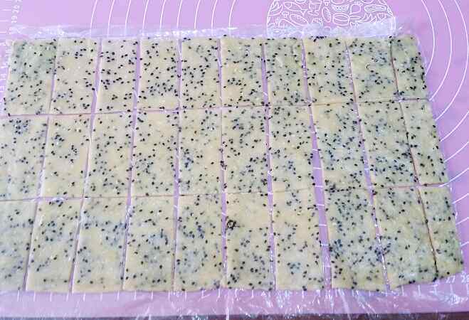芝麻薄片饼干步骤8