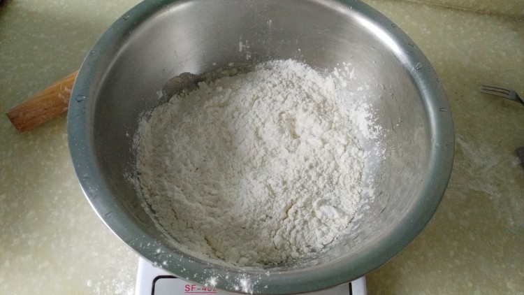 芝麻苏打饼干步骤1