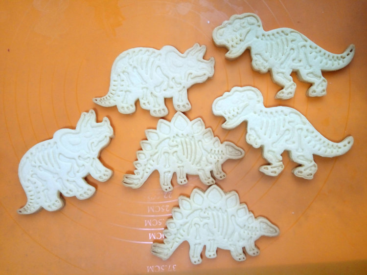 霸王龙恐龙化石饼干步骤7