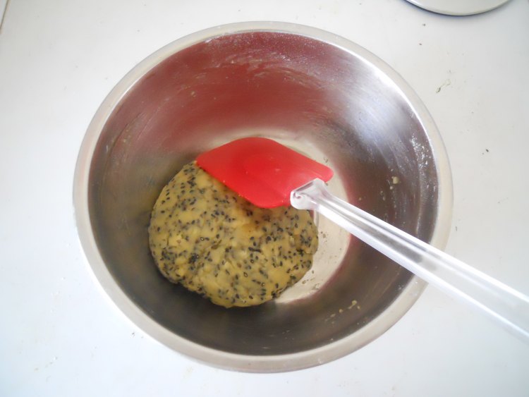 黑芝麻小酥饼步骤7