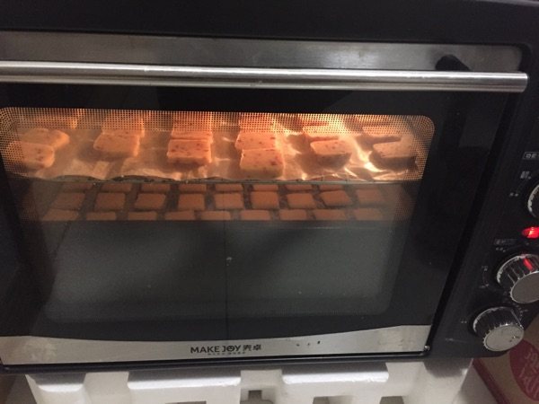 牛奶方块饼干步骤9