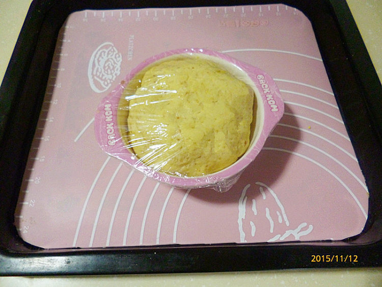 椰蓉蛋黄酥步骤4