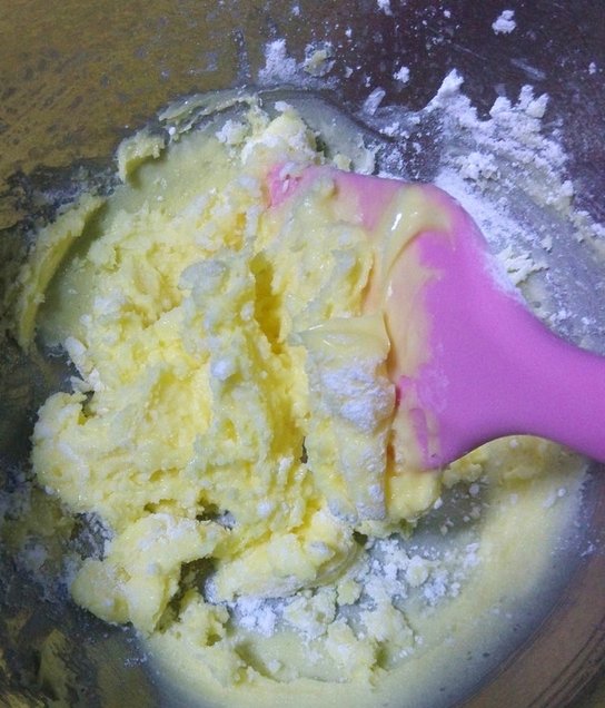 蝴蝶布朗尼糖霜饼干步骤2