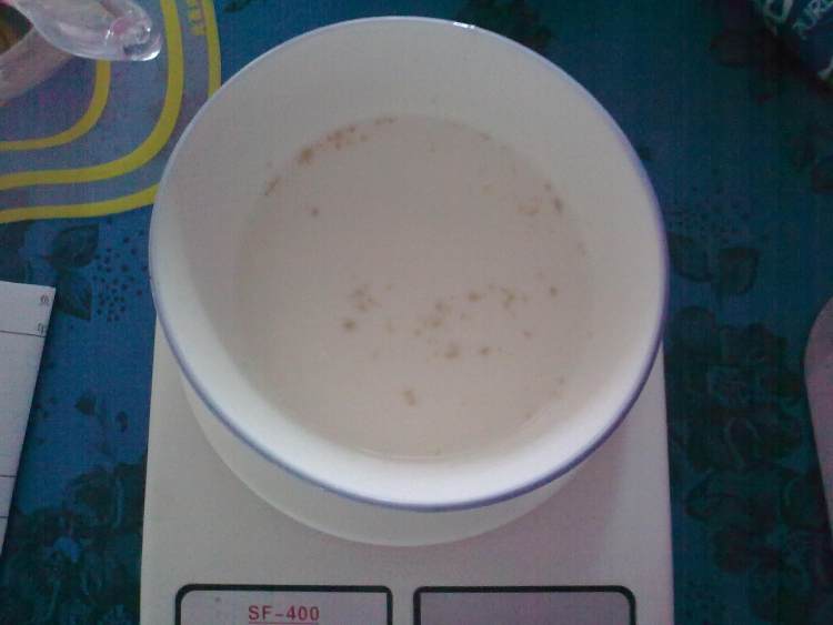 咸香芝麻苏打饼干步骤1