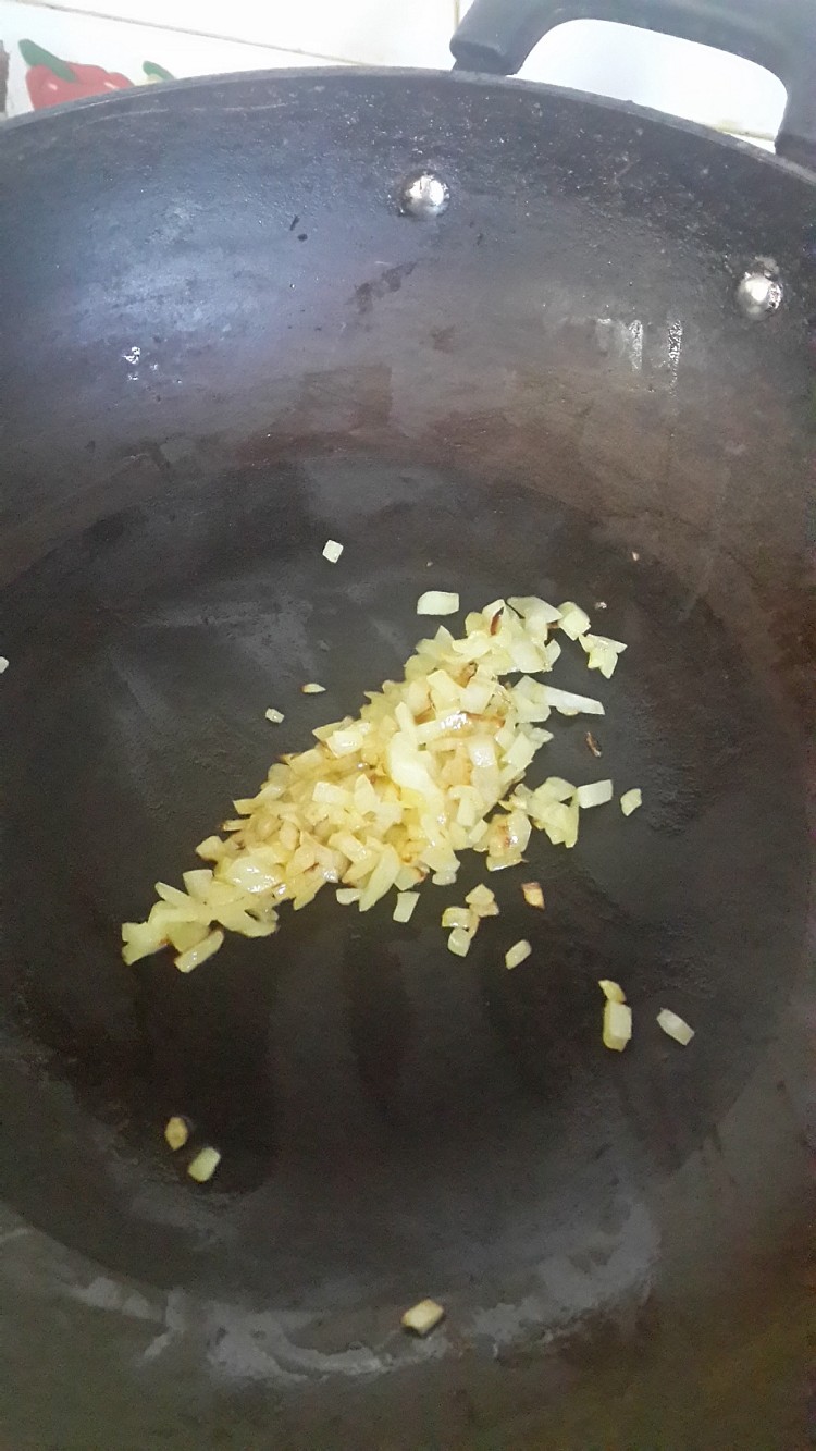 牛肉葱香比萨步骤2