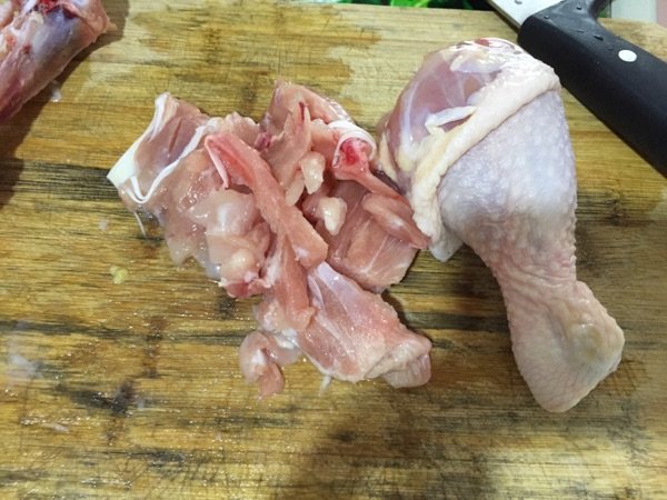 新奥尔良烤鸡腿披萨步骤1