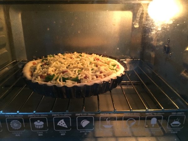 新奥尔良烤鸡腿披萨步骤16
