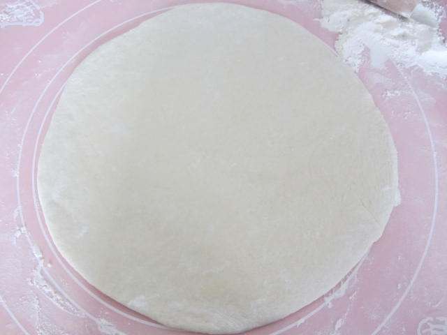 美味的腊肠披萨步骤4