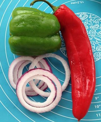 腰果鸡丁厚饼披萨步骤21