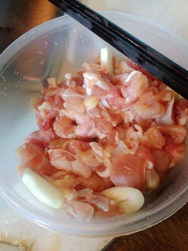 简易版脆底披萨步骤2