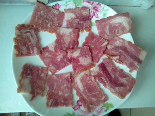 烟熏肉披萨步骤2