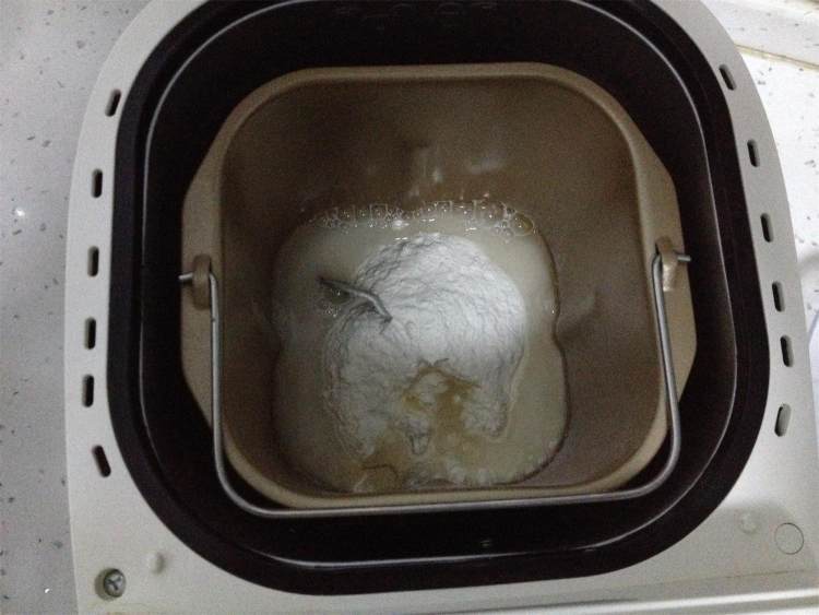 意式薄皮披萨步骤1