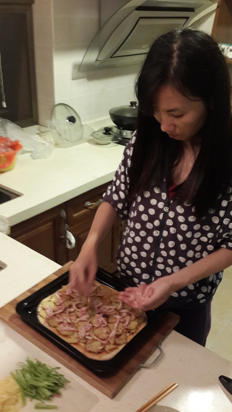奥尔良鸡肉土豆披萨步骤11