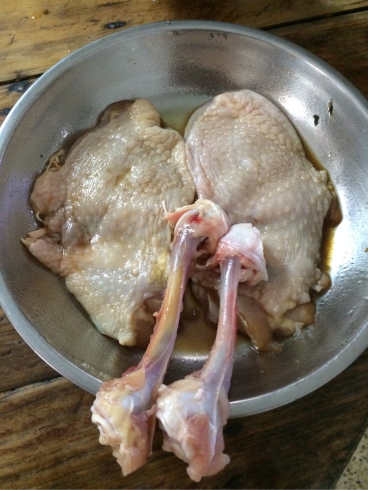 鸡腿火腿披萨步骤3