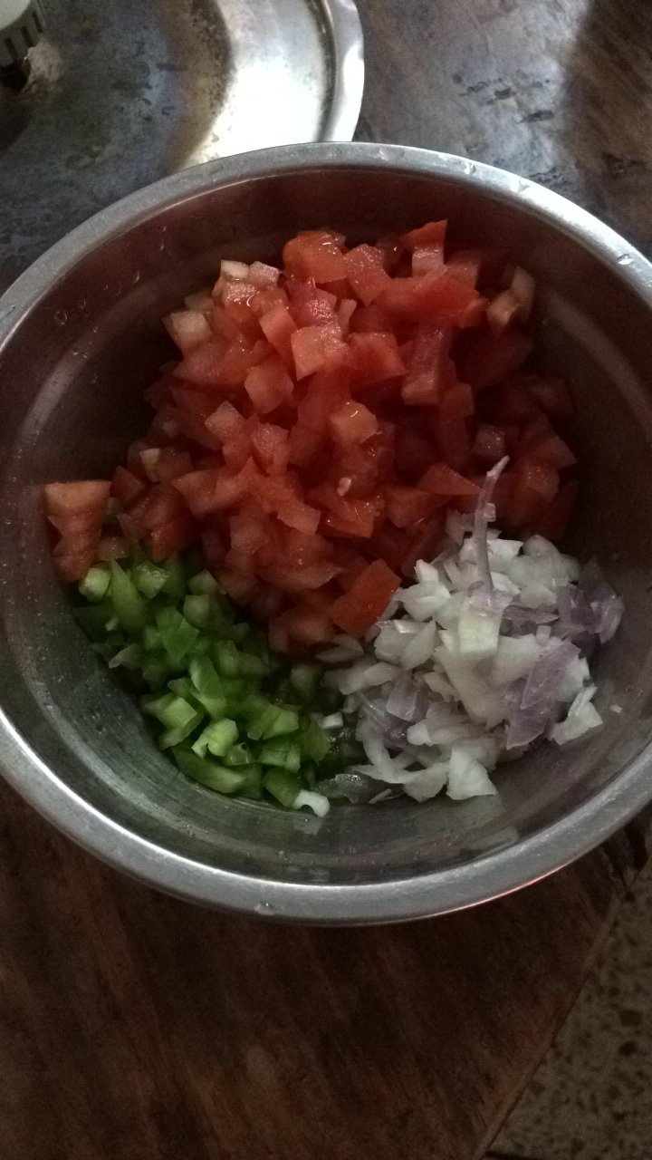 鸡腿火腿披萨步骤2