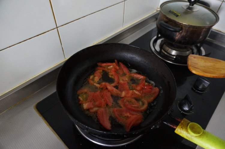 叉烧肉大虾双拼pizza步骤6