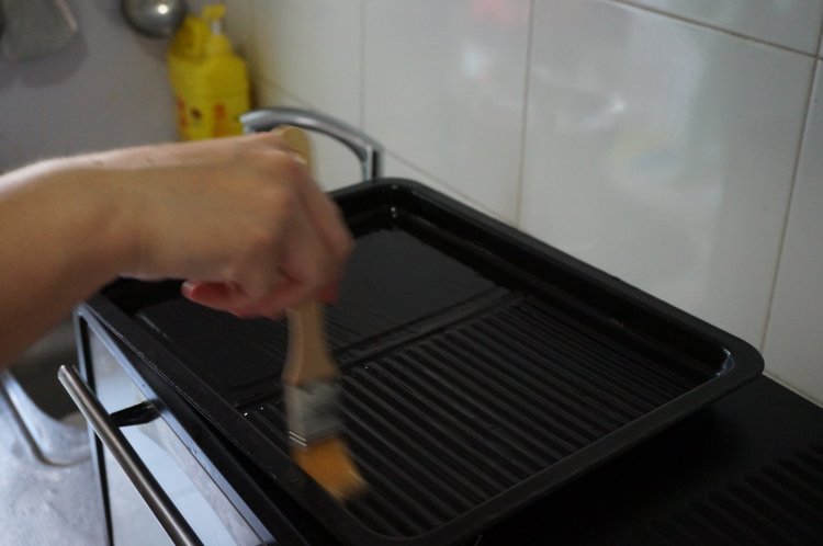 叉烧肉大虾双拼pizza步骤14