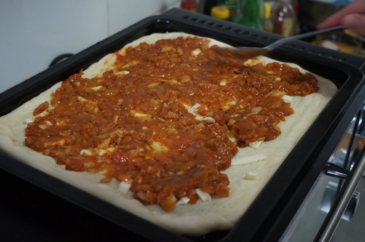 叉烧肉大虾双拼pizza步骤19