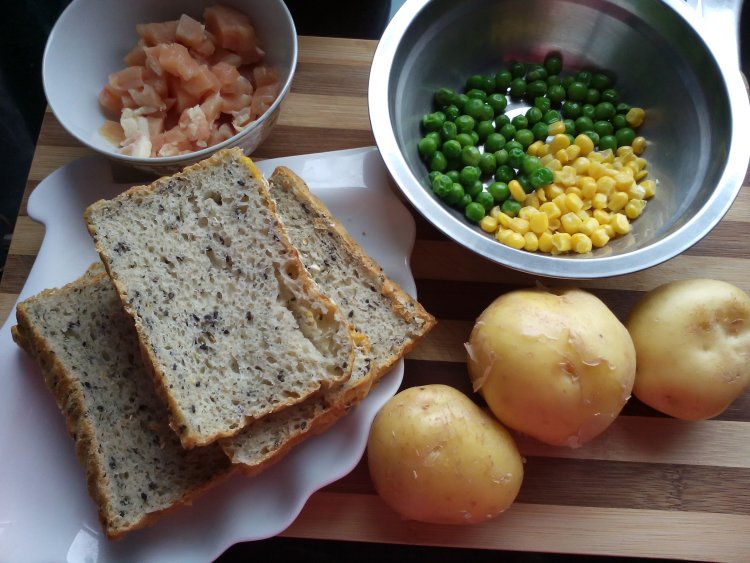 土豆泥吐司披萨步骤1