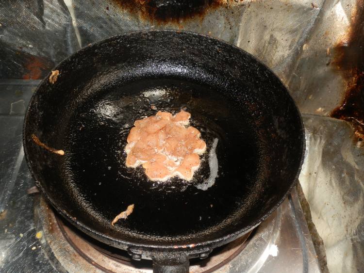 黑椒鸡肉披萨步骤2