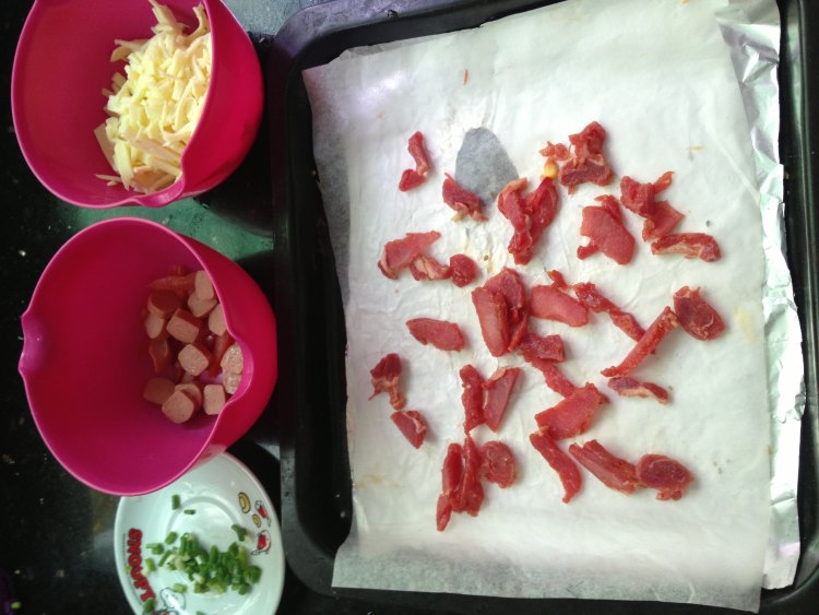 牛肉火腿披萨步骤4