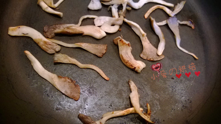 火腿芝士披萨步骤6
