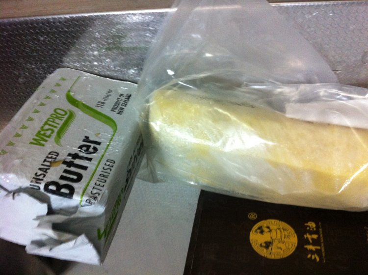 自制培根蘑菇披萨步骤7