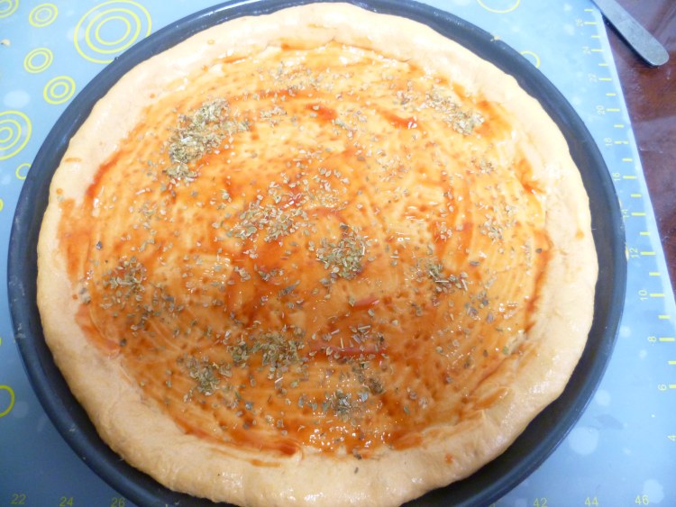 黄金饼底培根牛肉披萨步骤6