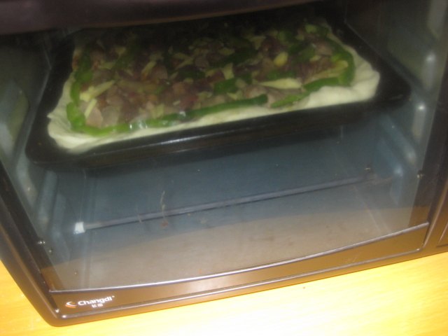 酱牛肉肉丸披萨步骤15