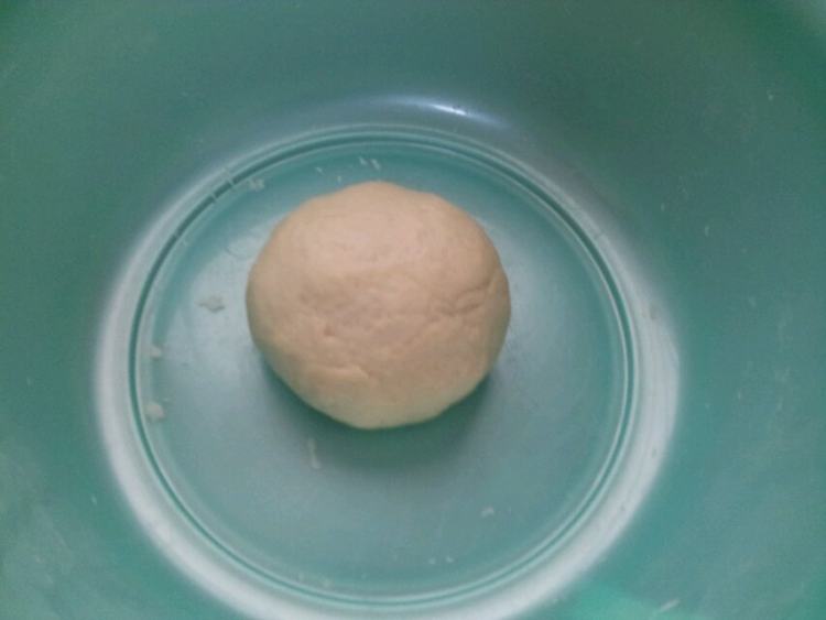 风情火腿比萨步骤2