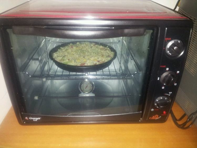 风情火腿比萨步骤15