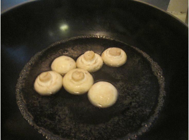 蘑菇鸡肉披萨步骤2