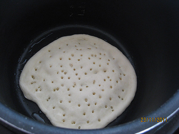 番茄肉丝洋葱披萨—电步骤6