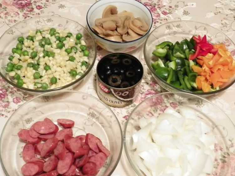 牛肉香肠比萨步骤5